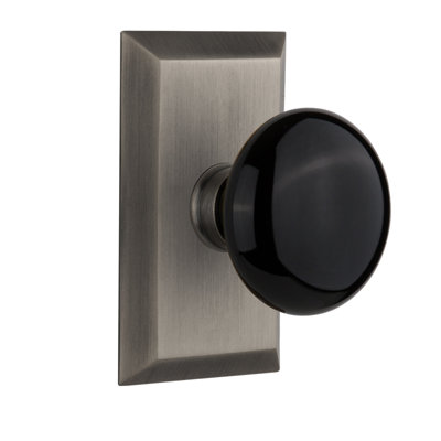 Plaque Studio avec poignée de porte en porcelaine noire