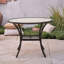 Table en rotin avec plateau en verre trempé