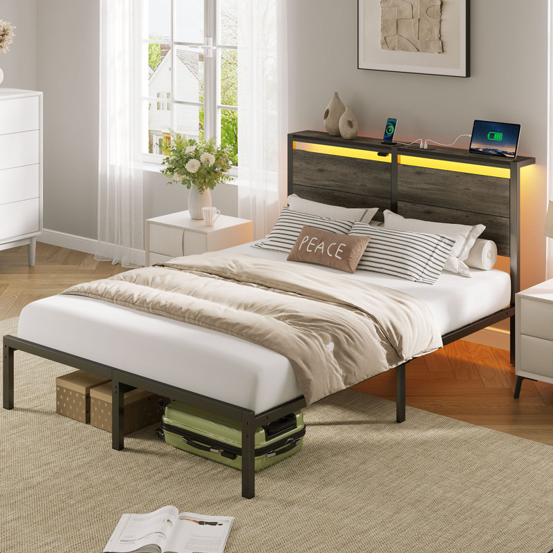 Cadre de lit avec tête de lit, lit plateforme en métal avec lumières DEL, prises de courant et rangement sous le lit, gris