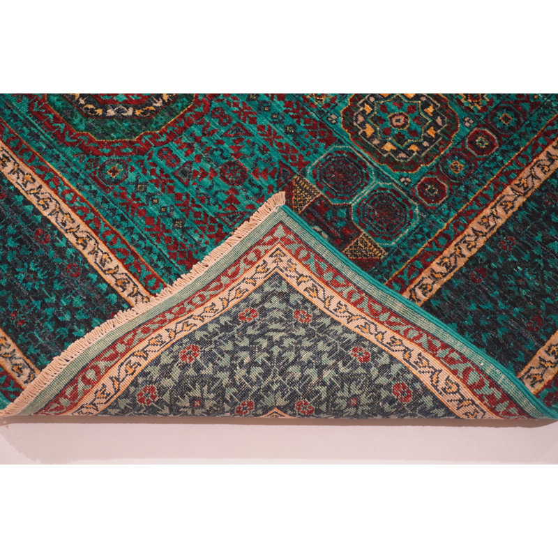 Aryana Wool Oriental Area Rug