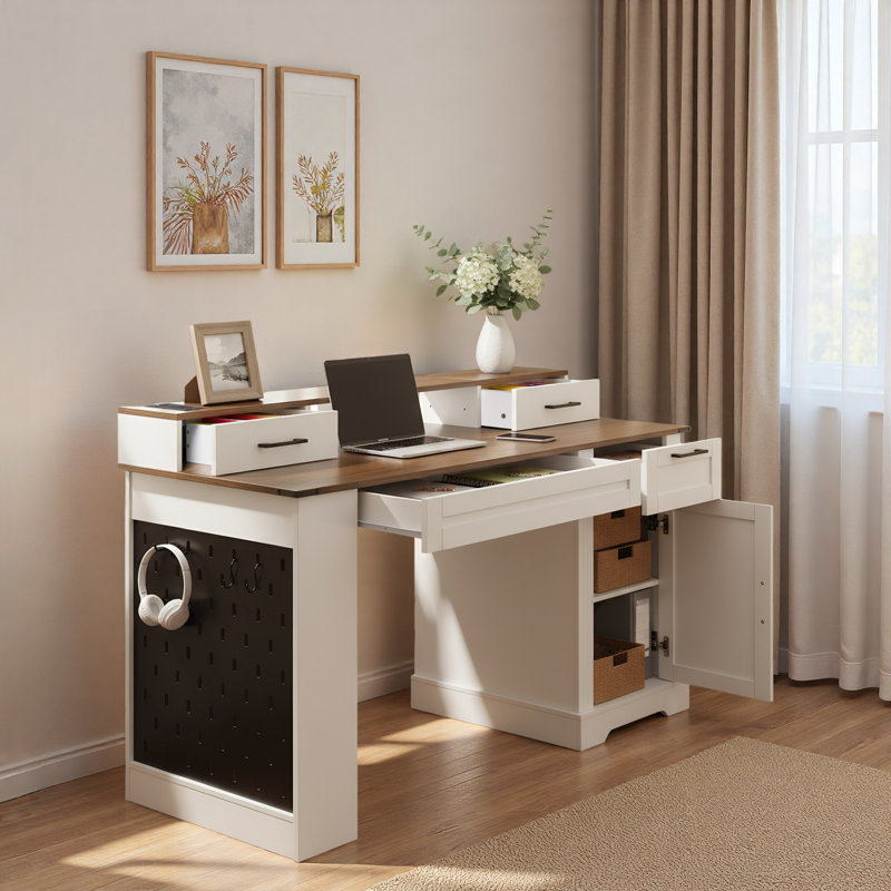 Bureau de ferme avec armoire de rangement, station de charge, porte de grange, plateau à clavier, support pour écran et panneau perforé
