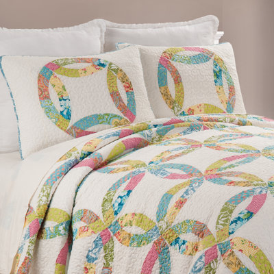 Farmhouse / Country Geometric Shapes Quilt