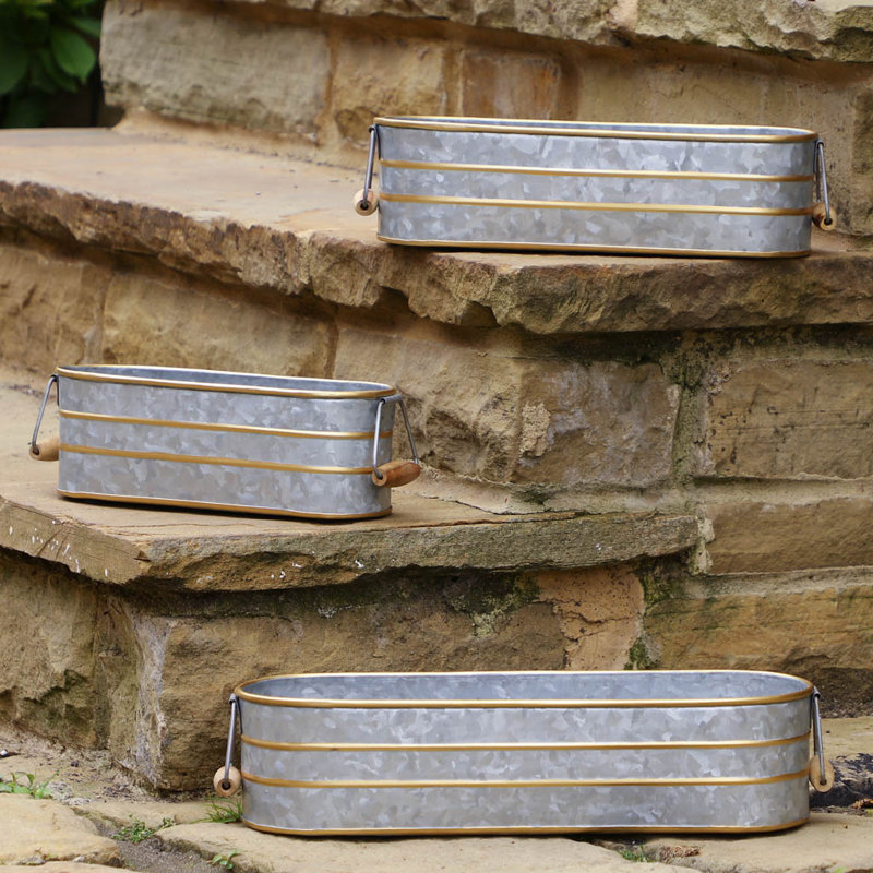 Coffield Metal Pot Planter
