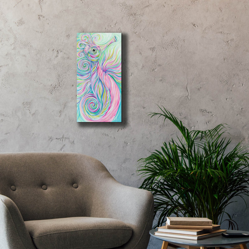 «Swirly Seahorse» par Estelle Grengs, H 24 po x l 12 po