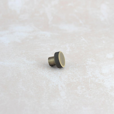 Hoxton 30mm Diameter Round Knob