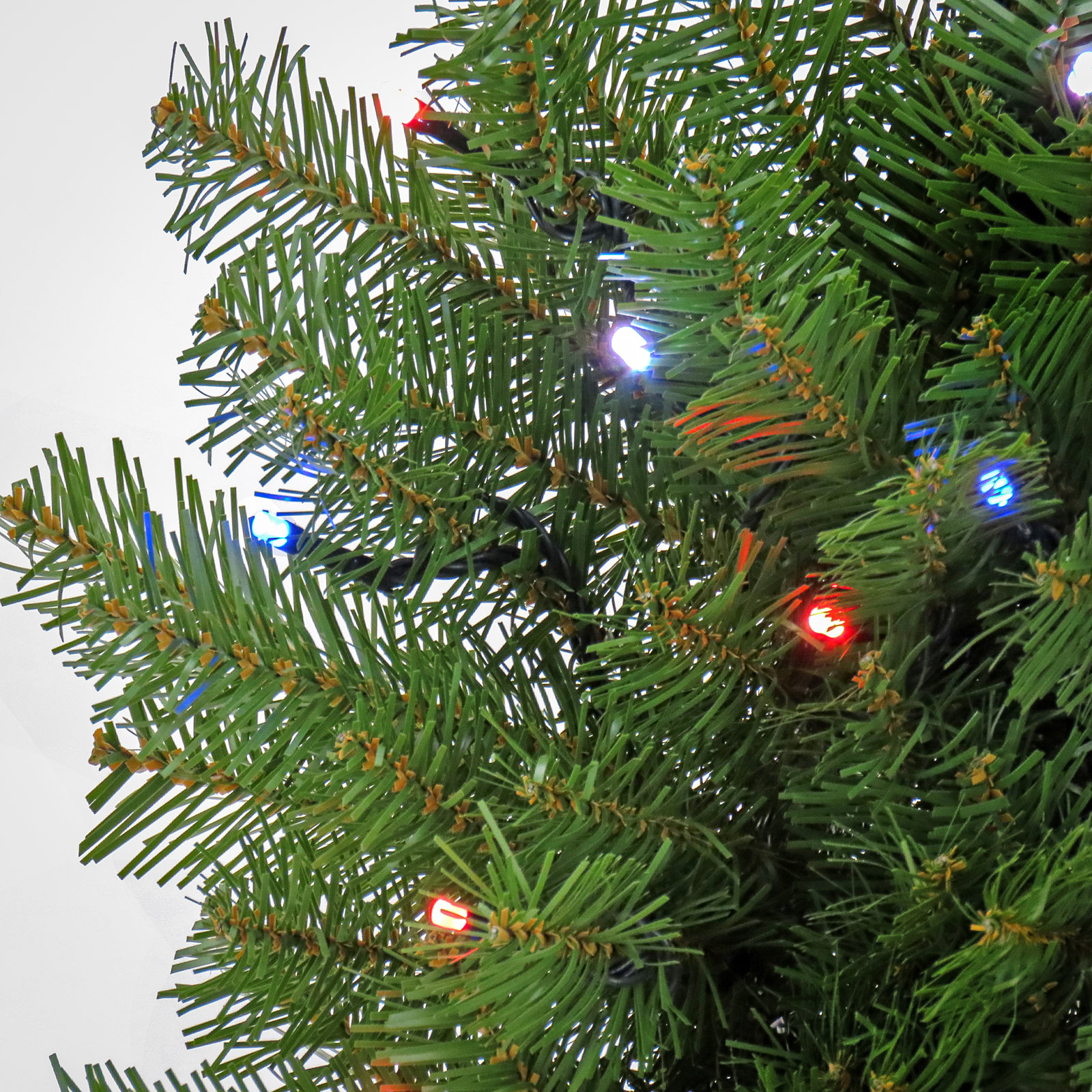 Norwood Fir Pre-Lit Wreath, 4.50" H x 24" W x 24" D