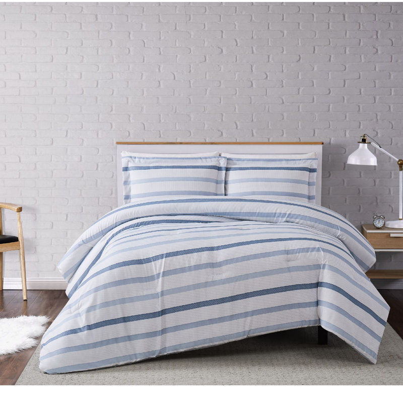 Polyester Striped Comforter, King Comforter + 2 Shams