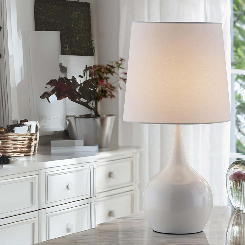 Lampe de table 23,5 po Niyor