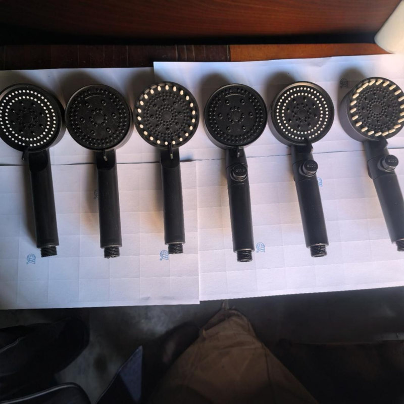 Ensemble de douche à haute pression 8 modes avec pistolet de pulvérisation amélioré