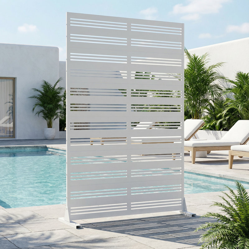 Metal Outdoor Privacy Screen, H 72 po x l 47 po x P 16 po, Blanc