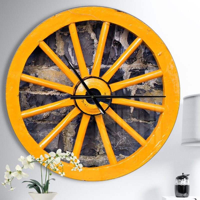 Horloge murale Swigart Farmhouse Designart, Moyen