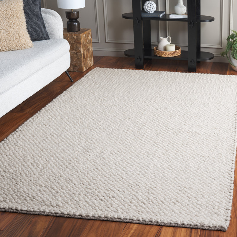 Finnick 704 Area Rug In Ivory, Rectangle 5' x 8'