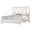 Lit de style traditionnel en bois-114228923-114228924