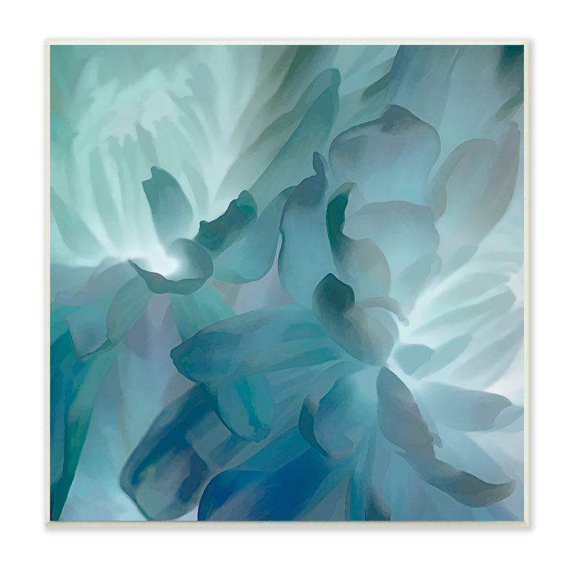 «Blue Flower Petal Abstraction Cool Tone Florals» par Floater Frame, impression, H 12 po x l 12 po x P 0,5 po, Plaque murale