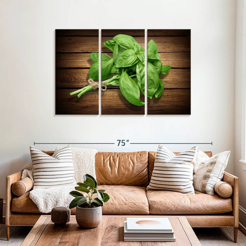 Twine Tied Basil, 20" H x 33" W