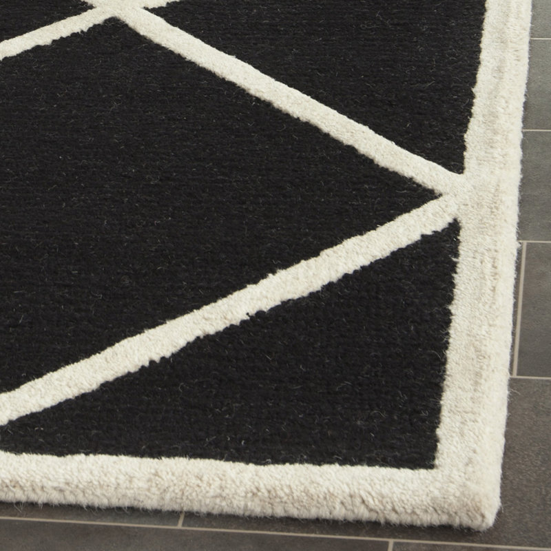 Tapis noir / blanc en laine touffeté à la main Sanyla, Tapis de couloir 2 pi 6 po x 8 pi