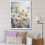 Minimalisme beige et renoncules bleus sur fond bleu I sur toile-348472973-348472961