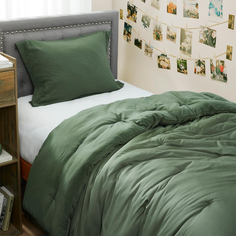 Twin Green Microfiber Down Alternative Comforter Set