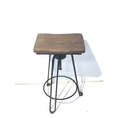 Tabouret Sharkey