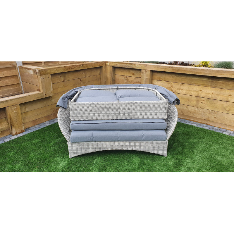 Laihla 160cm Wide Metal Patio Daybed with Cushions