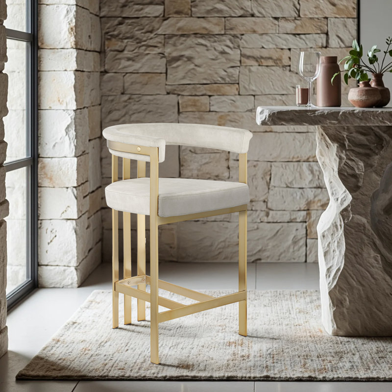 Tabouret de comptoir 26,4 po Marcello, Pierre