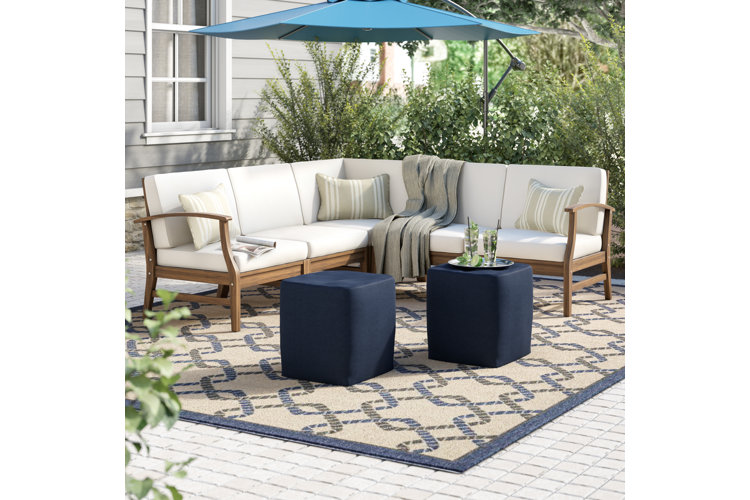 The Ultimate Guide To Choosing Best Outdoor Rug For Your Space