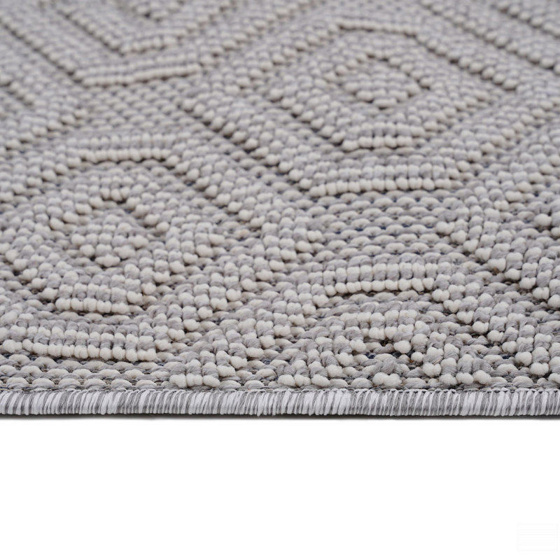 Geometric Indoor/Outdoor Area Rug, Rectangle 7'9" x 10'