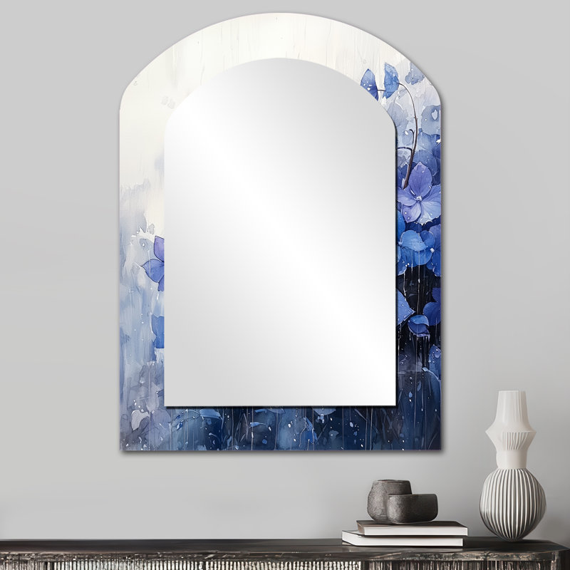 Hydrangeas In A Rain Field II - Hydrangea Arch Miroir mural, miroir décoratif asymétrique bleu, 34 po x 25 po
