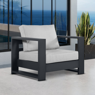 Fauteuil d'extérieur en aluminium 37,40 po Hoyt