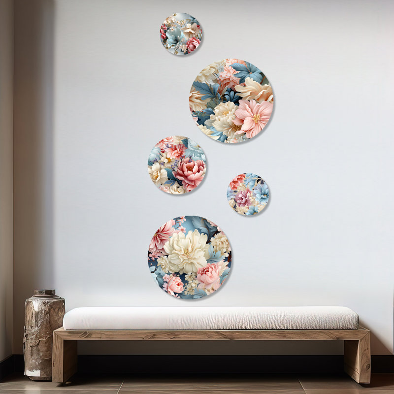 Motif de charme victorien bleu et beige - ensemble floral mural floral rond de 5
