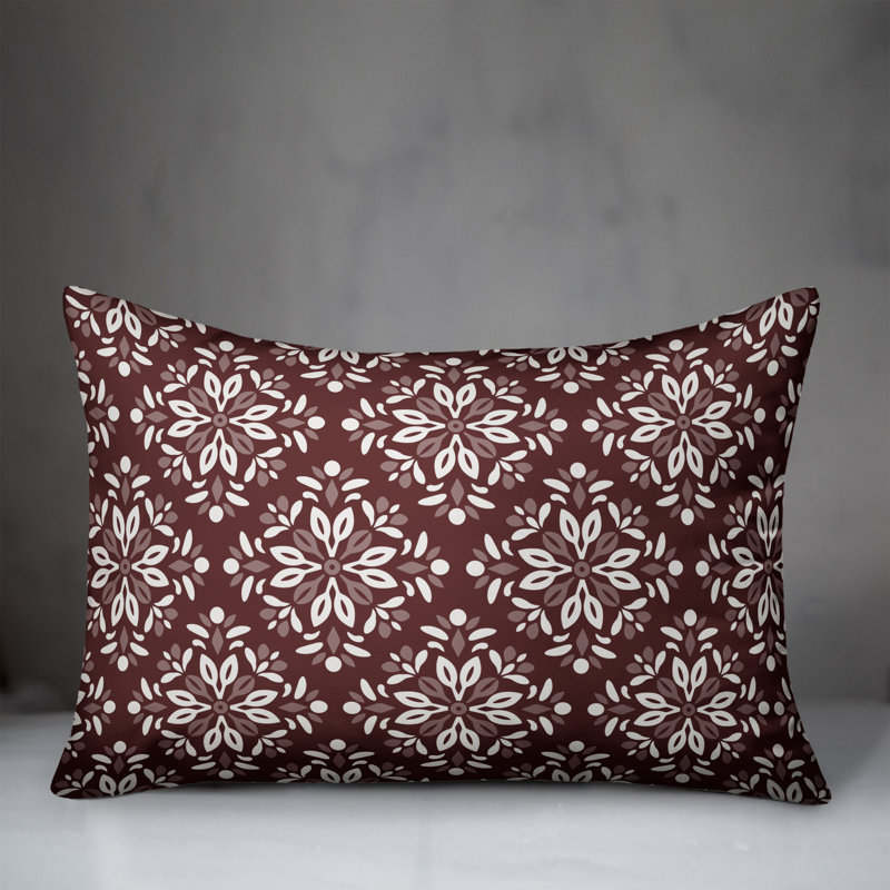 Medallion Outdoor Reversible Throw Pillow, Marron, H 14 po x l 20 po