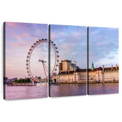 Rorry London Eye Along Thames River