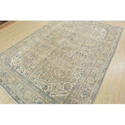 Tapis unique rose de 7 pi 10 po x 10 pi 11 po