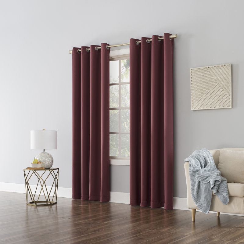 Panneau de rideau occultant avec œillets Burrier Wayfair Basics, L 54 po x L 84 po, Rouge vin