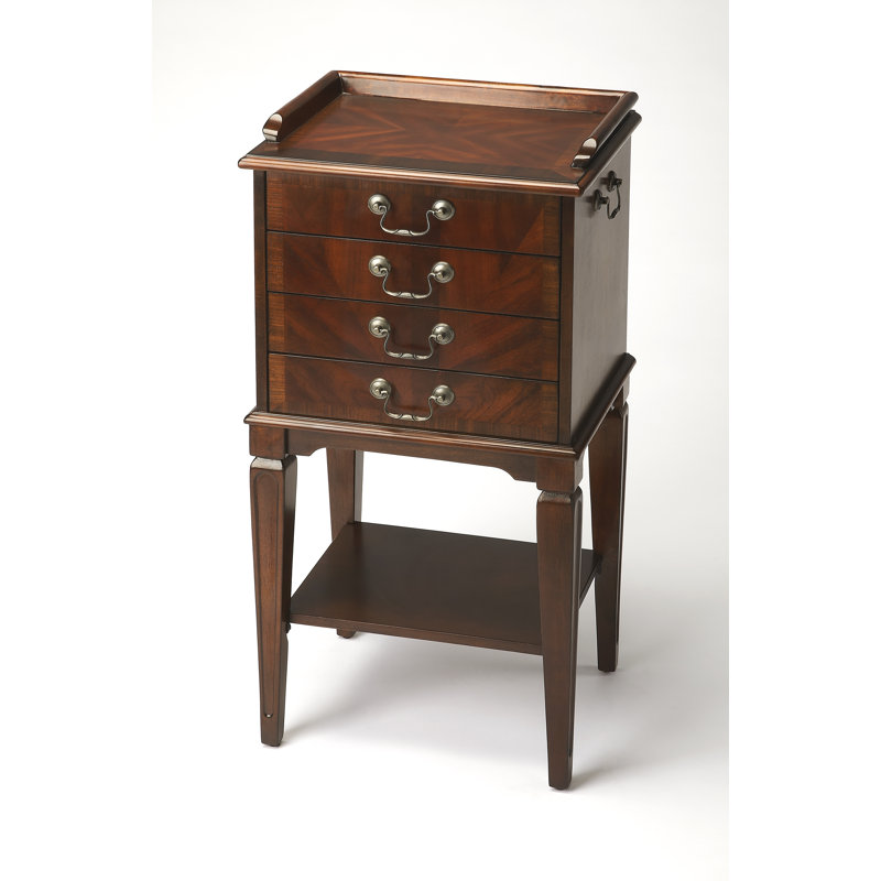 Hardwick 4 Drawer Chest, Maple