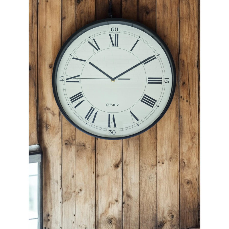 Geko Wall Clock, White