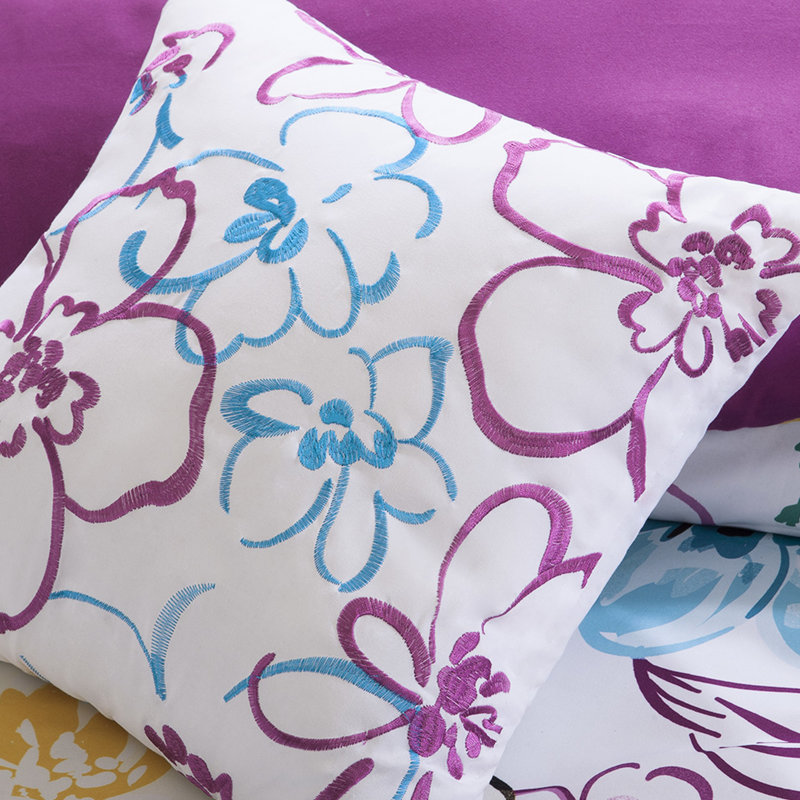 Très grand / très grand édredon avec de charmants motifs de broderie florale, Bleu