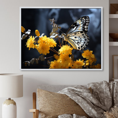 «Samaj Yellow Grey Butterfly Haven I», reproduction sur toile