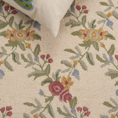 Hand Hooked Wool Pile Floral Rug