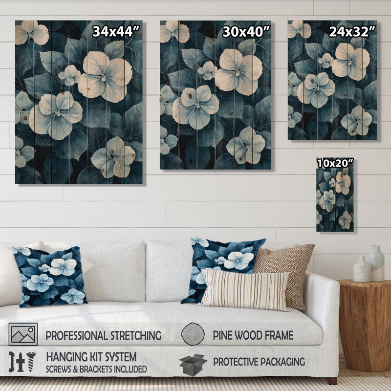 Monogramme d'hortensia en grappe I - art mural bois d'hortensia - sur bois de pin naturel, H 44 po x l 34 po x P 0,78 po
