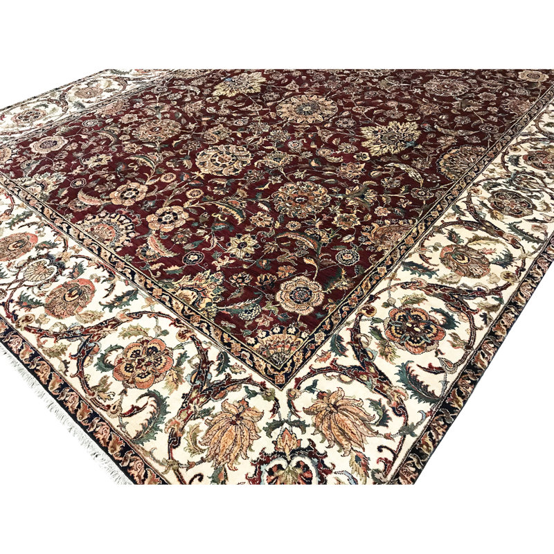 Tapis rouge et crème noué à la main de haute qualité