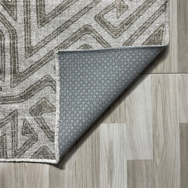Tapis rectangulaire Delhall avec envers antidérapant, Rectangle 2 pi 8 po x 5 pi