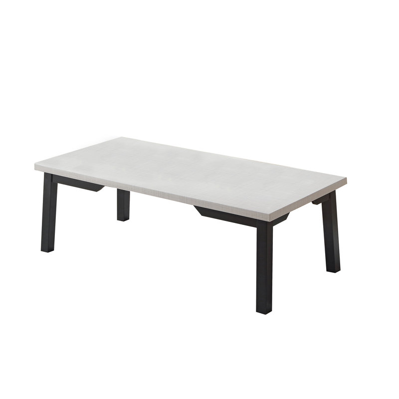 Ensemble de 3 tables basses grises et noires et 2 tables de bout