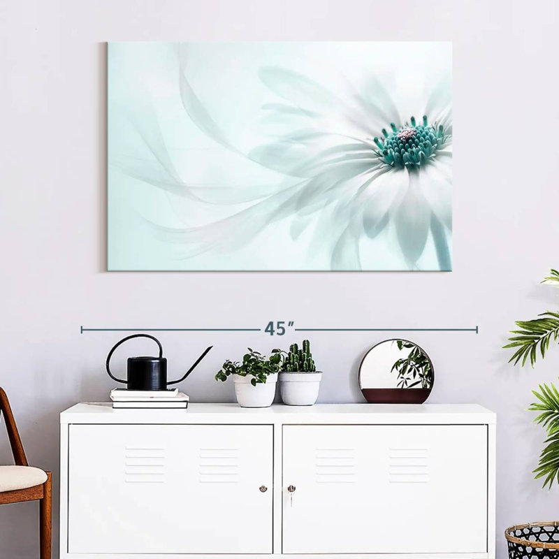Harnek Translucent Cape Daisy, 26" H x 39" W