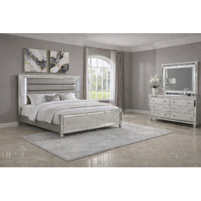 Modern LED Upholstered Panel Bedroom Set with Fabric in Champagne