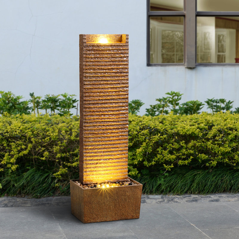 Fontaine d'extérieur à nervures avec lumière chaude, Brun