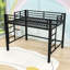 Lit mezzanine en métal avec échelles doubles, barrières de sécurité et espace sous le lit peu encombrant-890267456