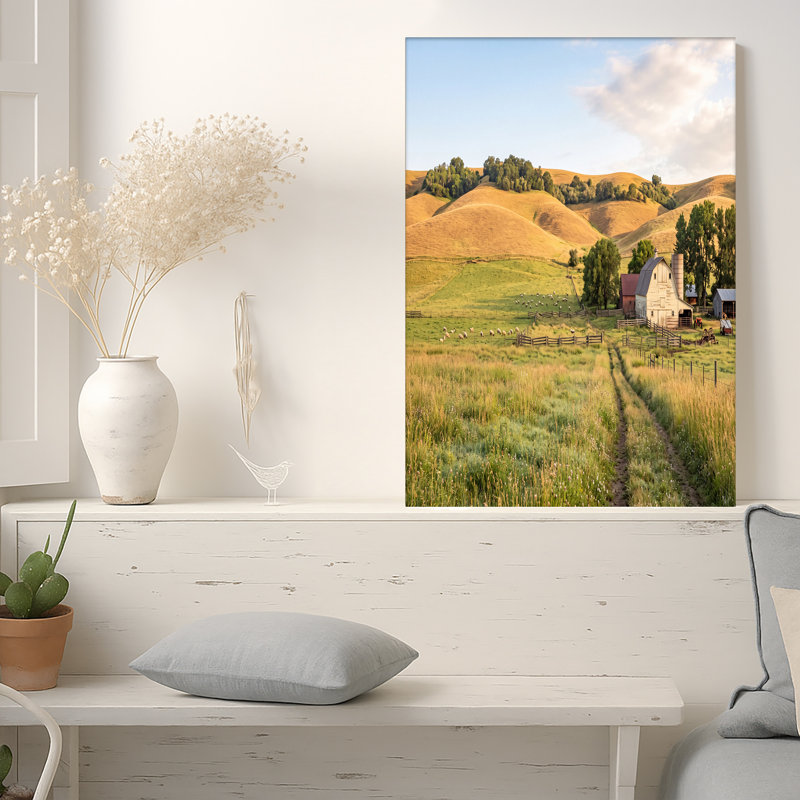 Art mural sur toile Green Pasture and Golden Rolling Hills Farm Barn, H 16 po x l 24 po