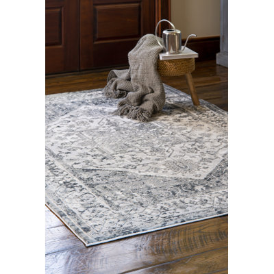 Tapis oriental gris