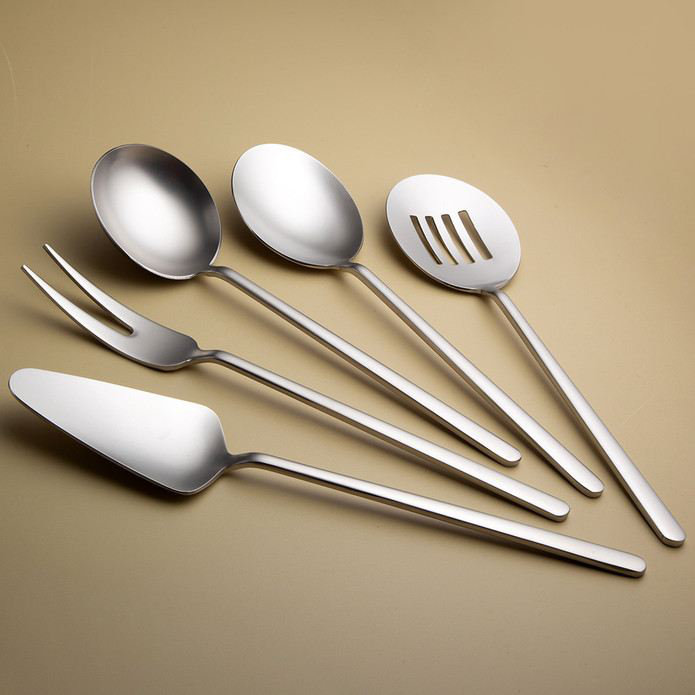 Service à sauce en acier inoxydable 5 pièces de qualité supérieure, argent | Comprend une louche de 8,1 po, une cuillère de 8,7 po, une fourchette de 8,9 po, une crépine de 8,7 po et une spatule de 9,3 po | 100% durable et lavable au lave-vaisselle | Idéal pour les amateurs de cuisine et les réceptions